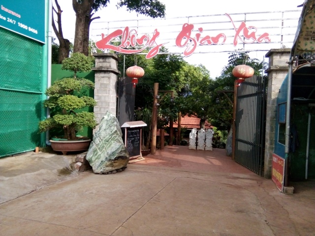 Đắk[-]Lắk:[-]Xác[-]minh[-]thông[-]tin[-]“quán[-]ngàn[-]tỷ”[-]của[-]con[-]gái[-]Giám[-]đốc[-]công[-]an